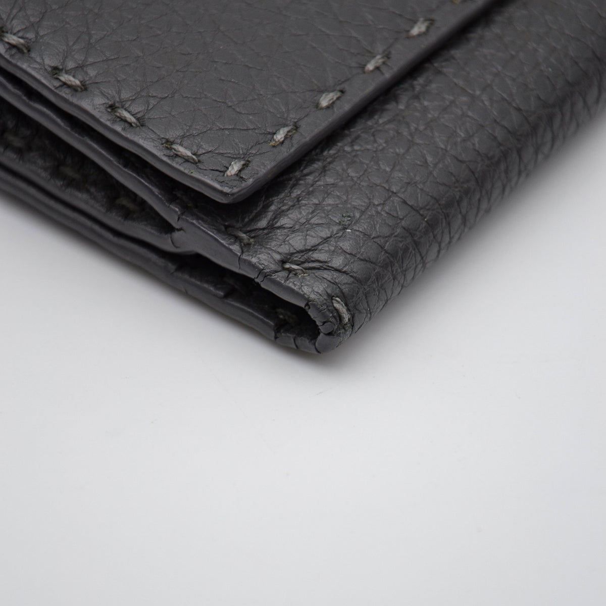 Portefeuille Fendi Selleria Cuir Grainé Gris Anthracite Unisexe
