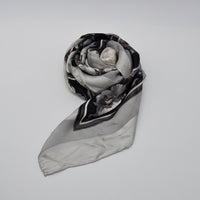 Grand foulard Gucci soie floral