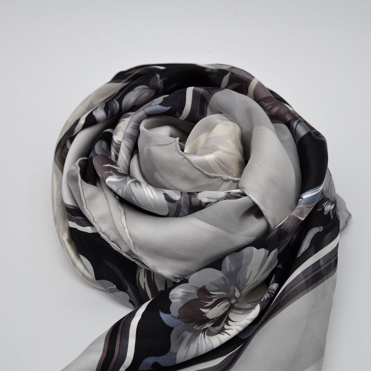 Grand foulard Gucci soie floral