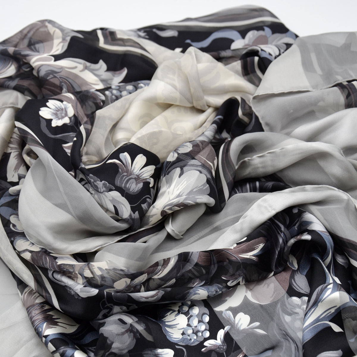 Grand foulard Gucci soie floral