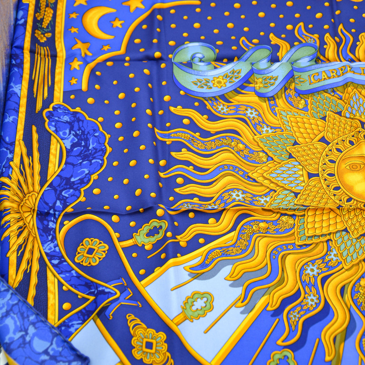 Foulard Hermès "Carpe Diem" Joachim Metz 1994