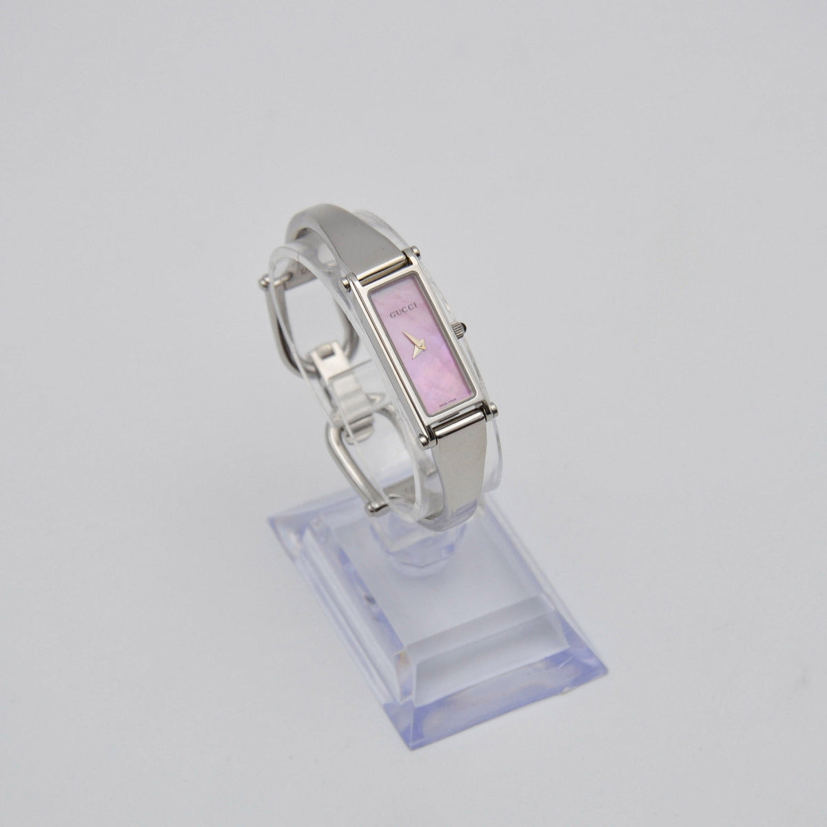 Montre Gucci 1500 L
