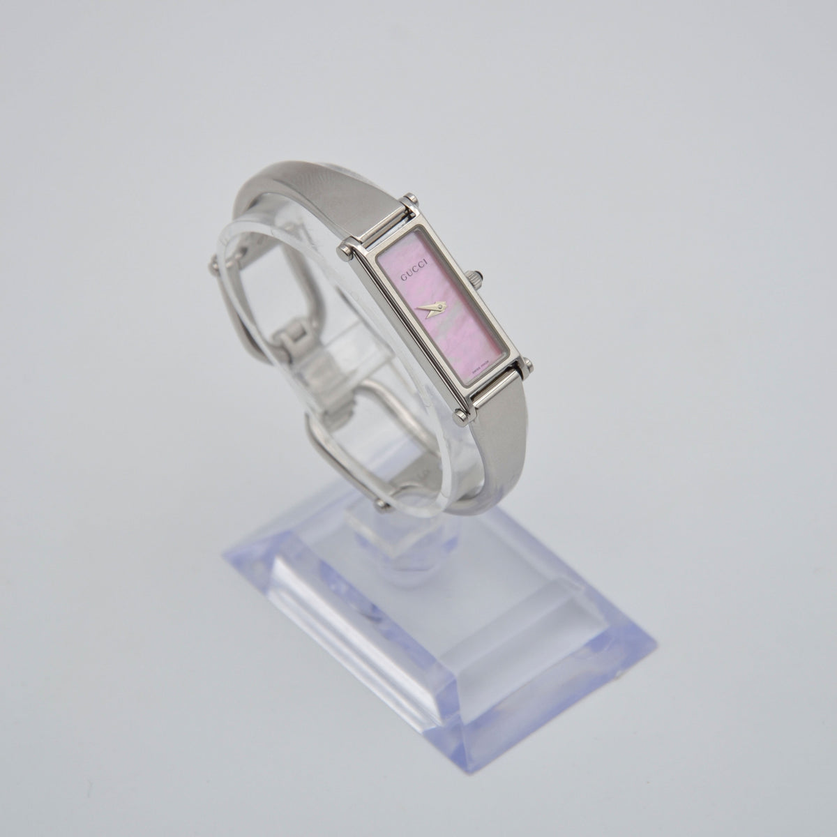 Montre Gucci 1500 L