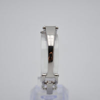 Montre Gucci 1500L Vintage　　　　　　　　　　　　　　　　　　　　　　　　　　　　　　　　　　　　　　　　 Case width (Approx.) 1 2 mm　　　　　　　　　　　　　　　　　　　　　　　　　　　　　　　　　 Bracelet length (Approx.) 1 6 cm　　