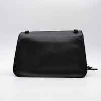 Gucci Daily Flap Cuir Grainé Noir — Pompon Bambou