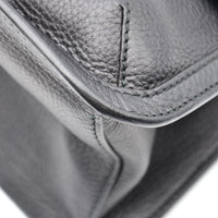Gucci Daily Flap Cuir Grainé Noir — Pompon Bambou