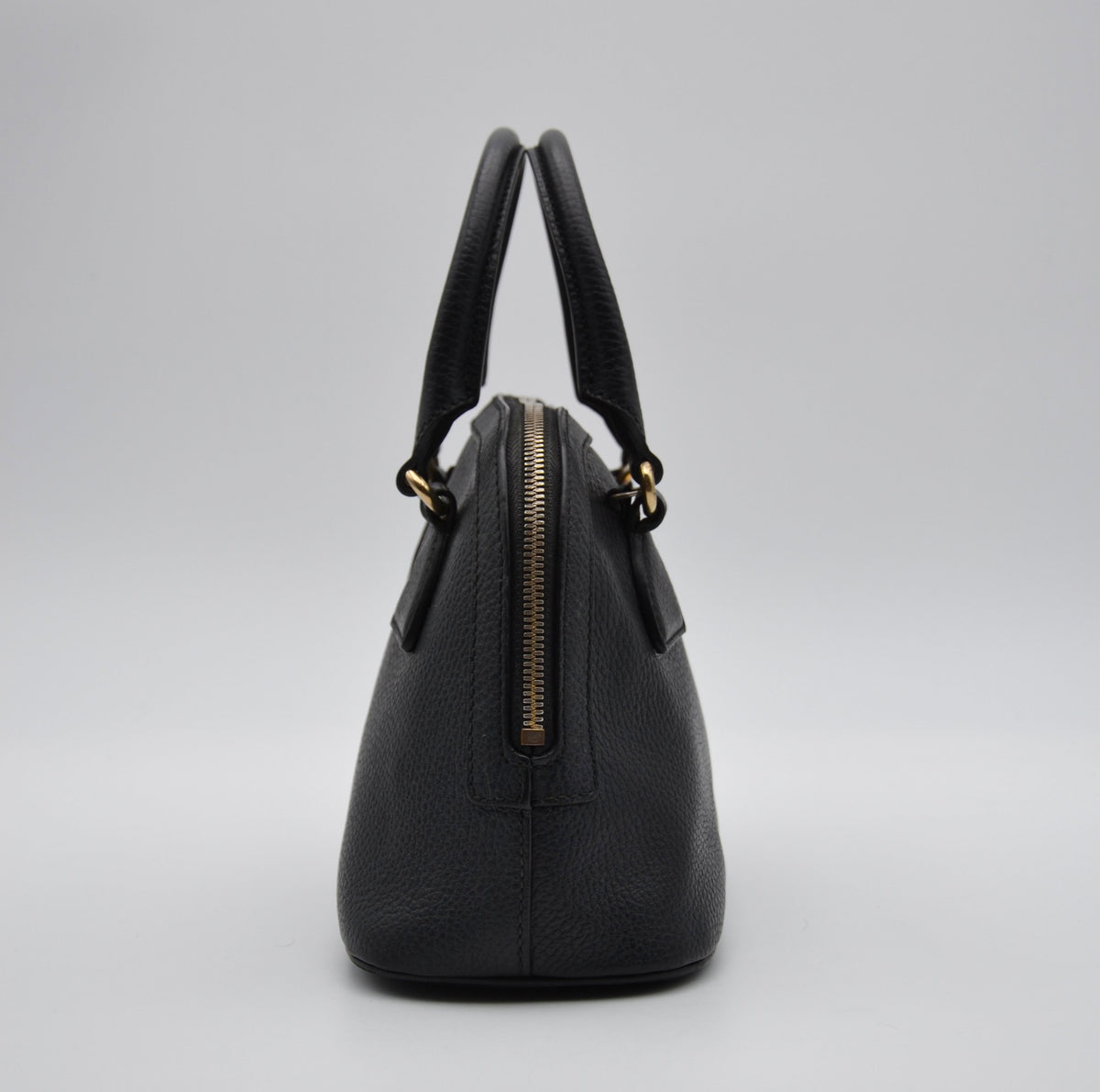 Sac Gucci Dome Cuir Grainé Noir Breloque GG