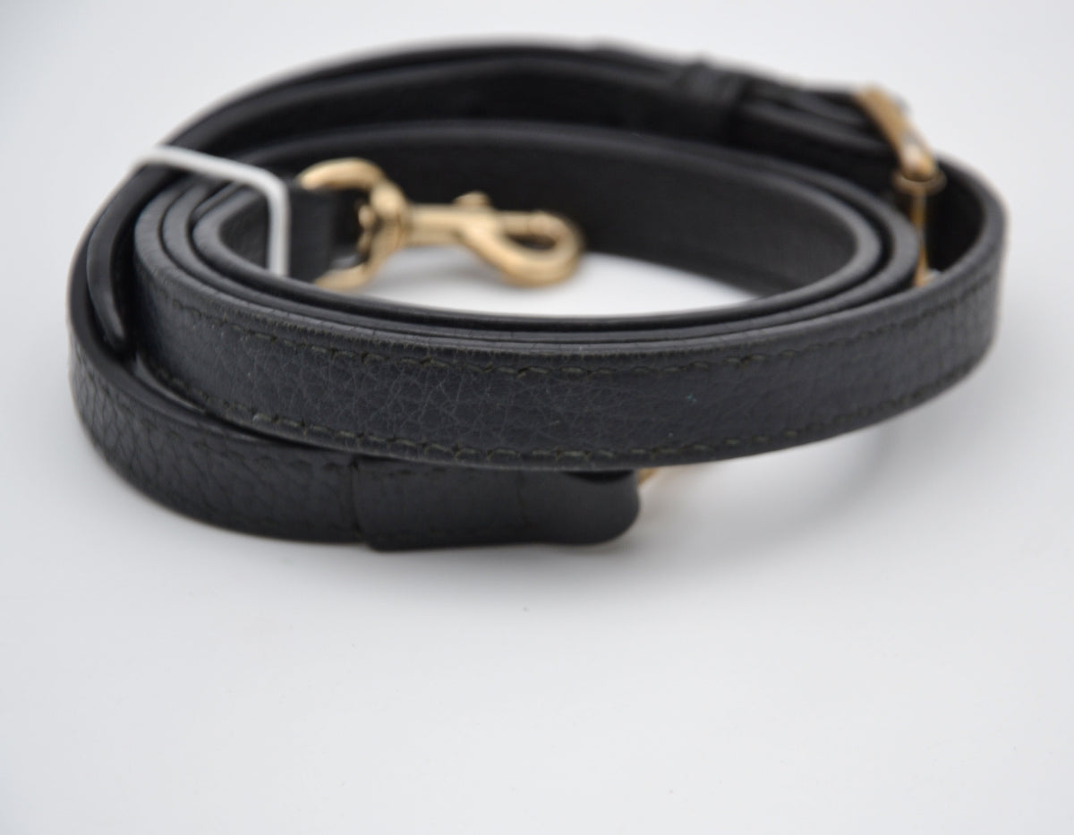 Sac Gucci Dome Cuir Grainé Noir Breloque GG