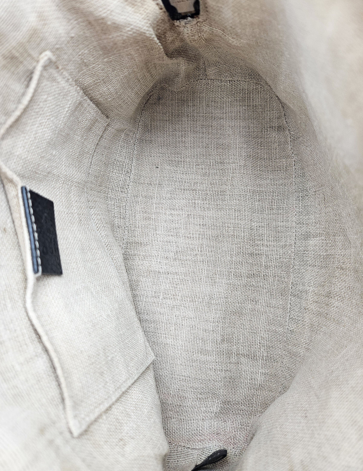 Sac Gucci Dome Cuir Grainé Noir Breloque GG