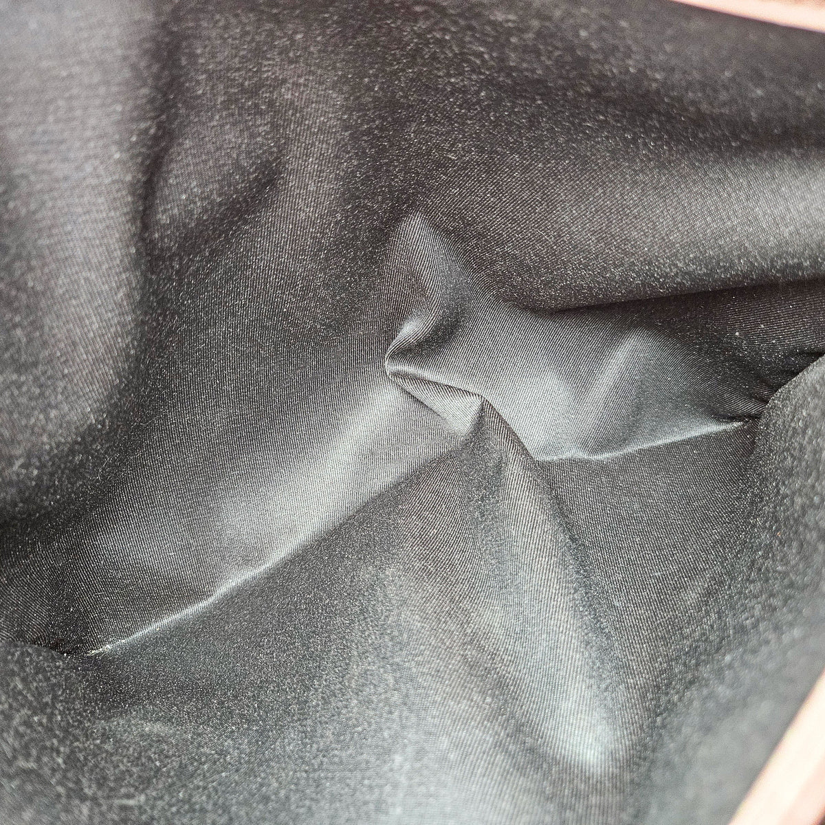 Gucci GG Supreme Tote Zippé