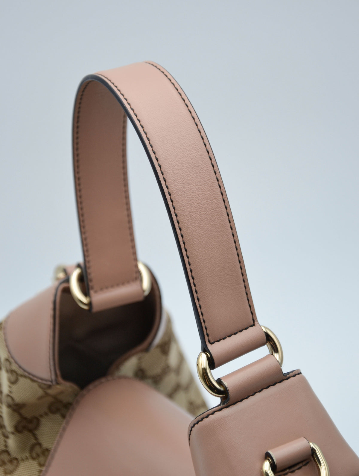 Sac Gucci Emily Hobo GG Supreme