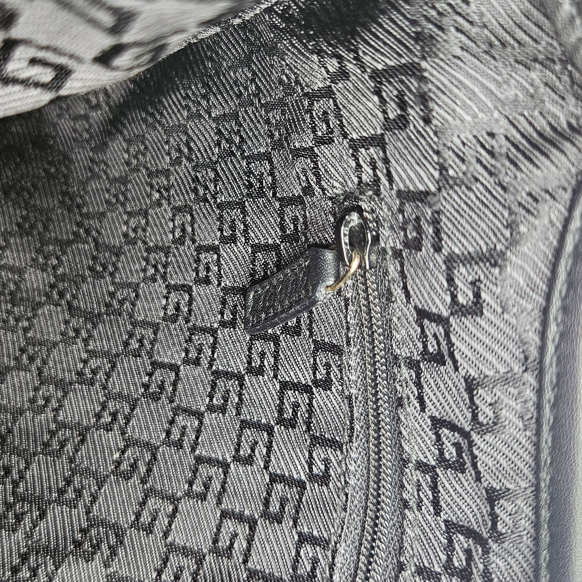 Gucci Jackie Cuir Matelassé Noir Chaîne Trombone Vintage