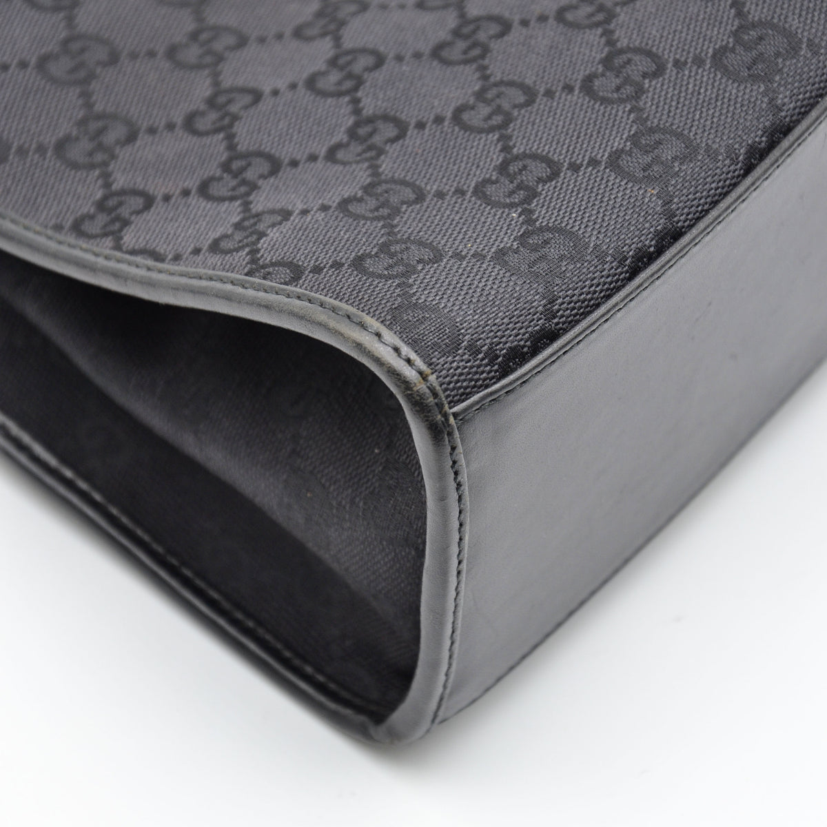 Sac Gucci Jackie toile monogramme GG noire