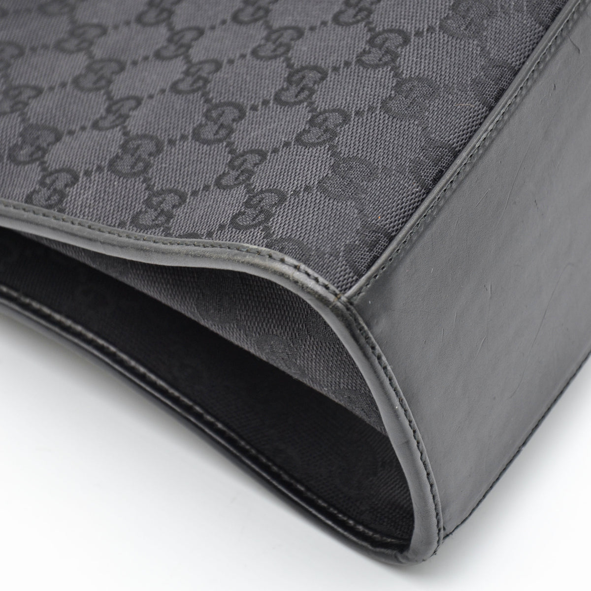 Sac Gucci Jackie toile monogramme GG noire