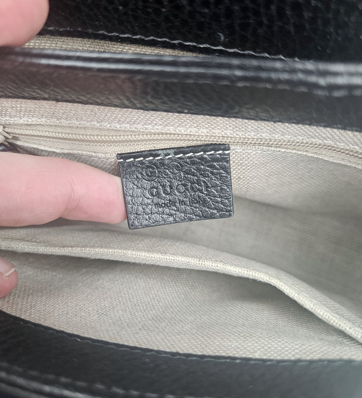 Sac Gucci Interlocking Mini Cuir Grainé Noir Chaîne Champagne