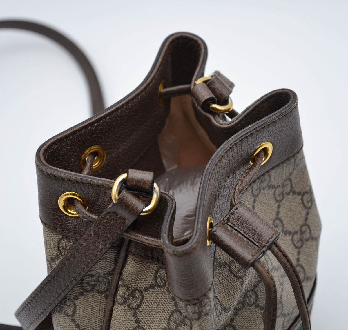 Gucci Mini Bucket Ophidia GG Supreme
