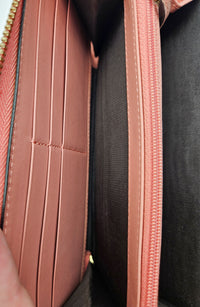 Portefeuille Gucci cuir rose avec nœud GG