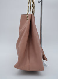 Sac Gucci Soho Tote XL rose poudré en cuir grainé