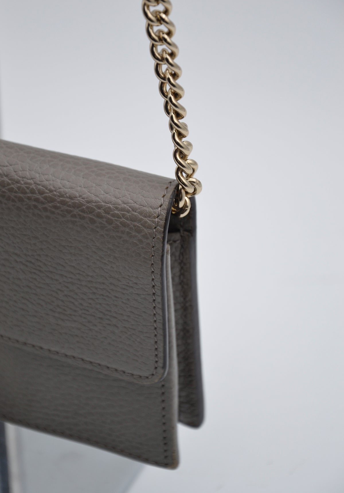 Gucci Wallet on Chain Interlocking GG