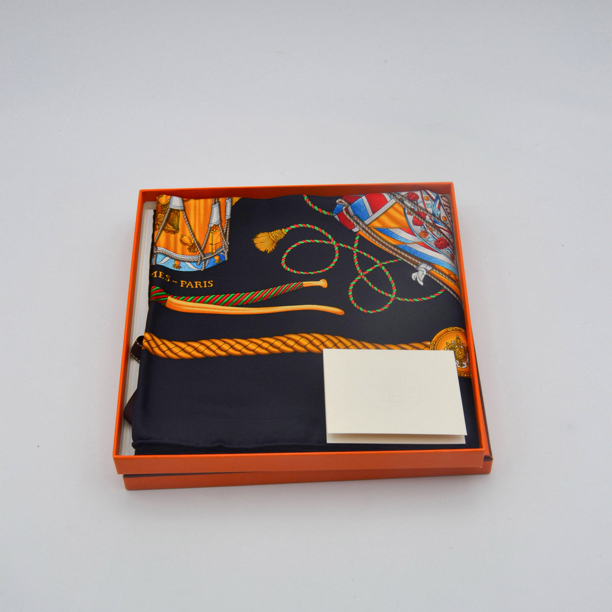 Hermès carré de soie Les Tambours