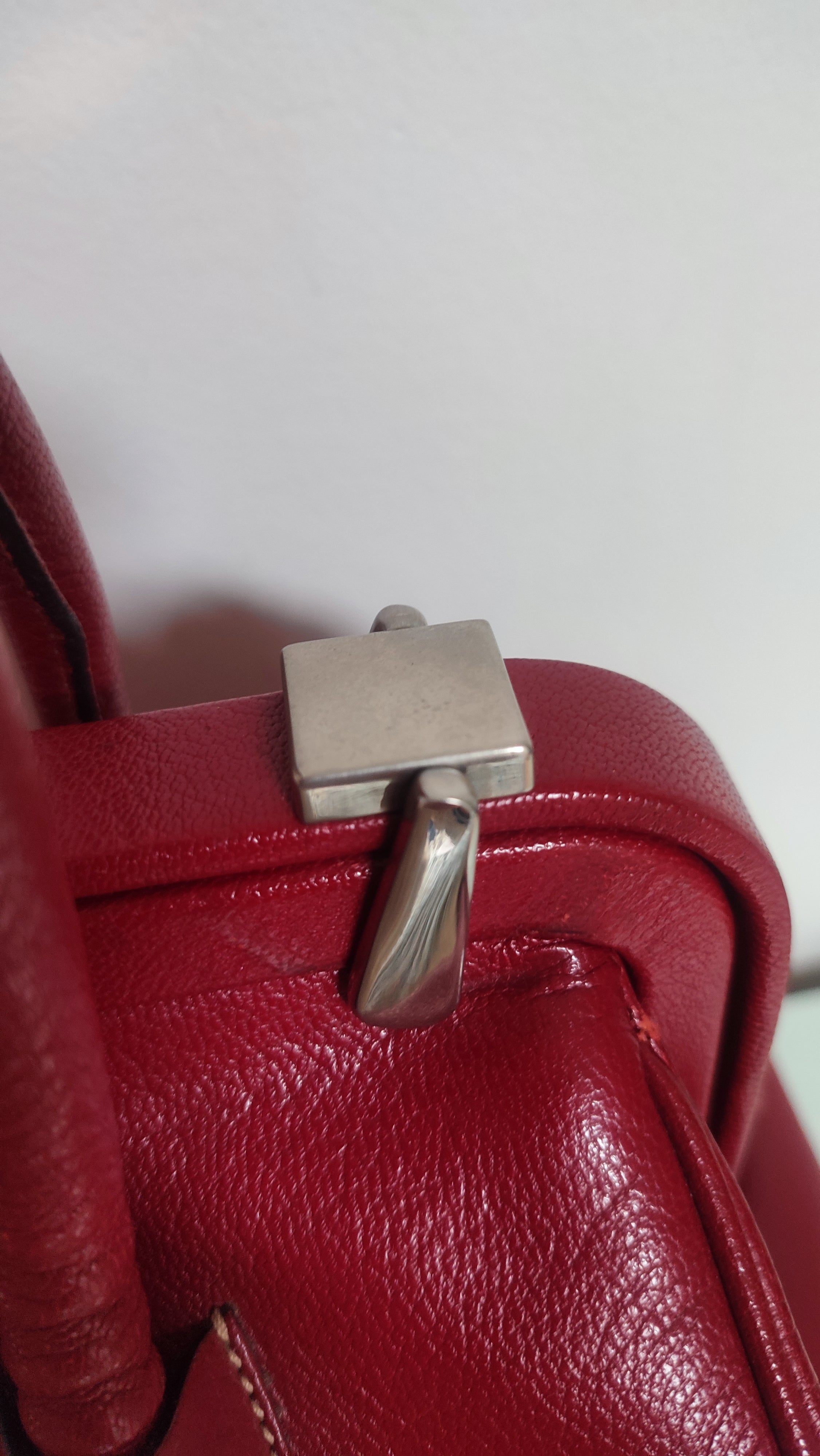 Red Prada doctor bag – Rarr.vintage