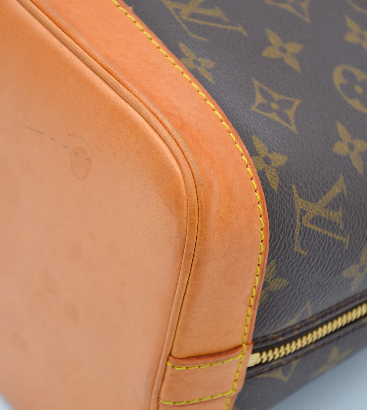 Louis Vuitton Alma PM