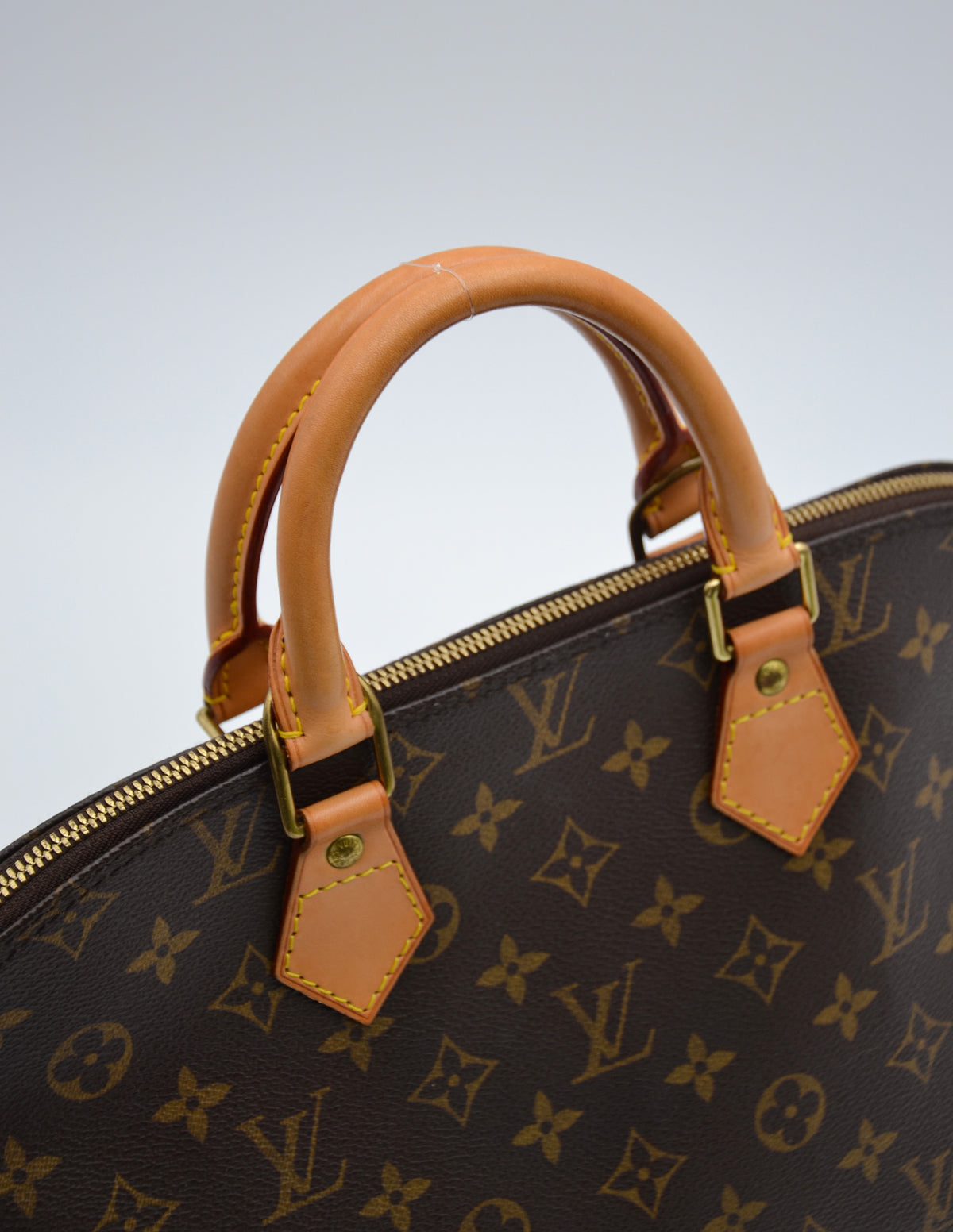 Louis Vuitton Alma PM