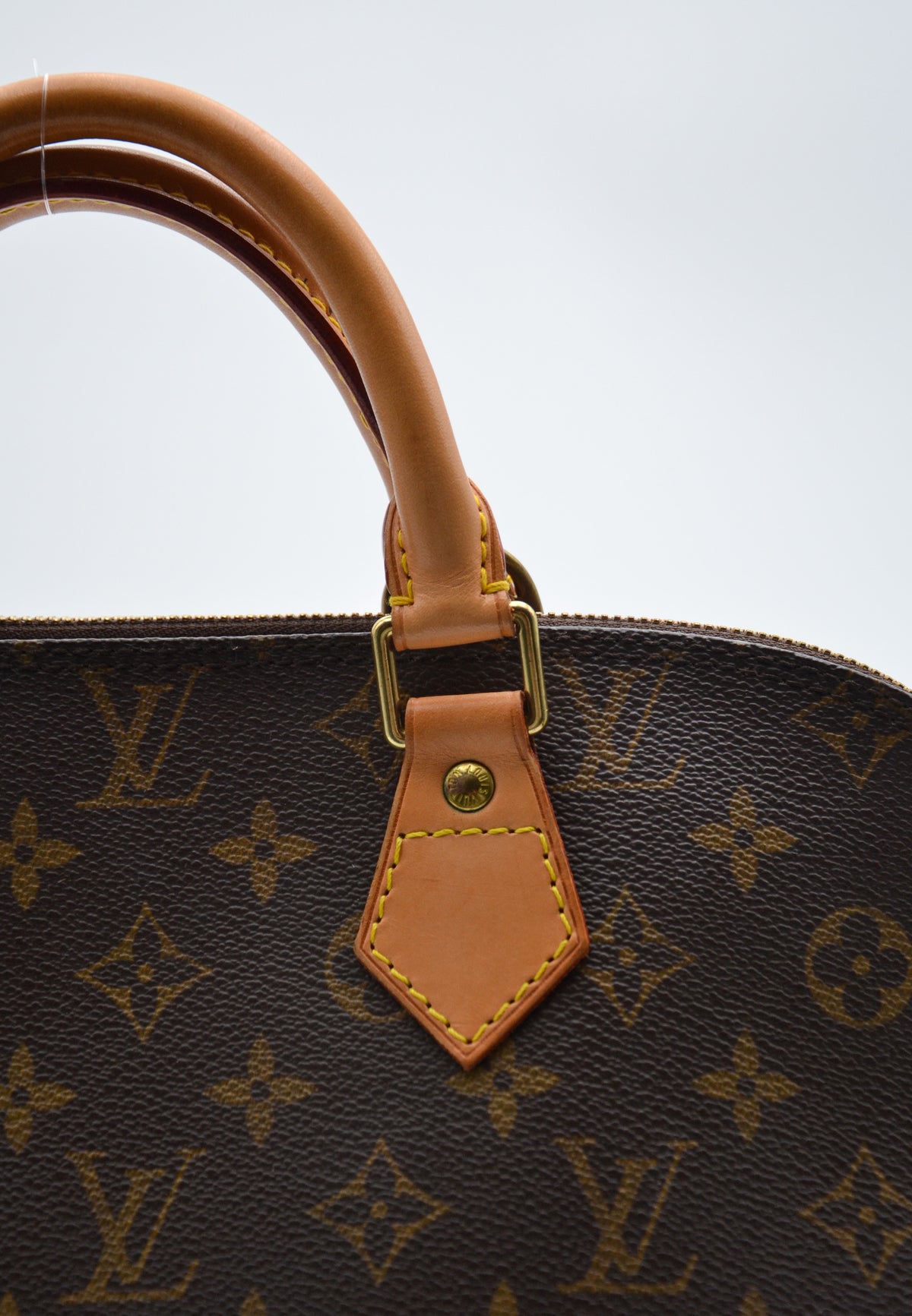 Louis Vuitton Alma PM