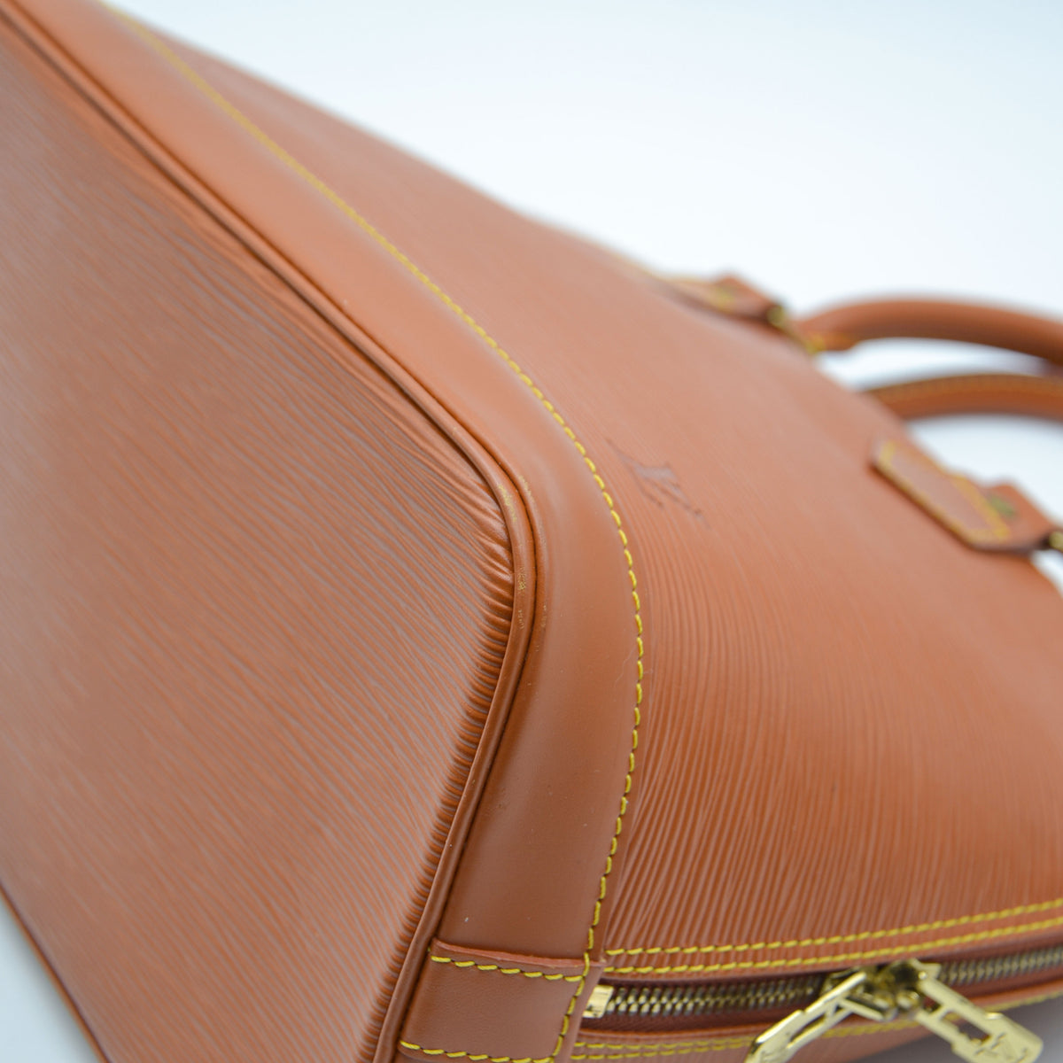 Sac Louis Vuitton Alma PM Cuir Épi Cipango Gold Vintage