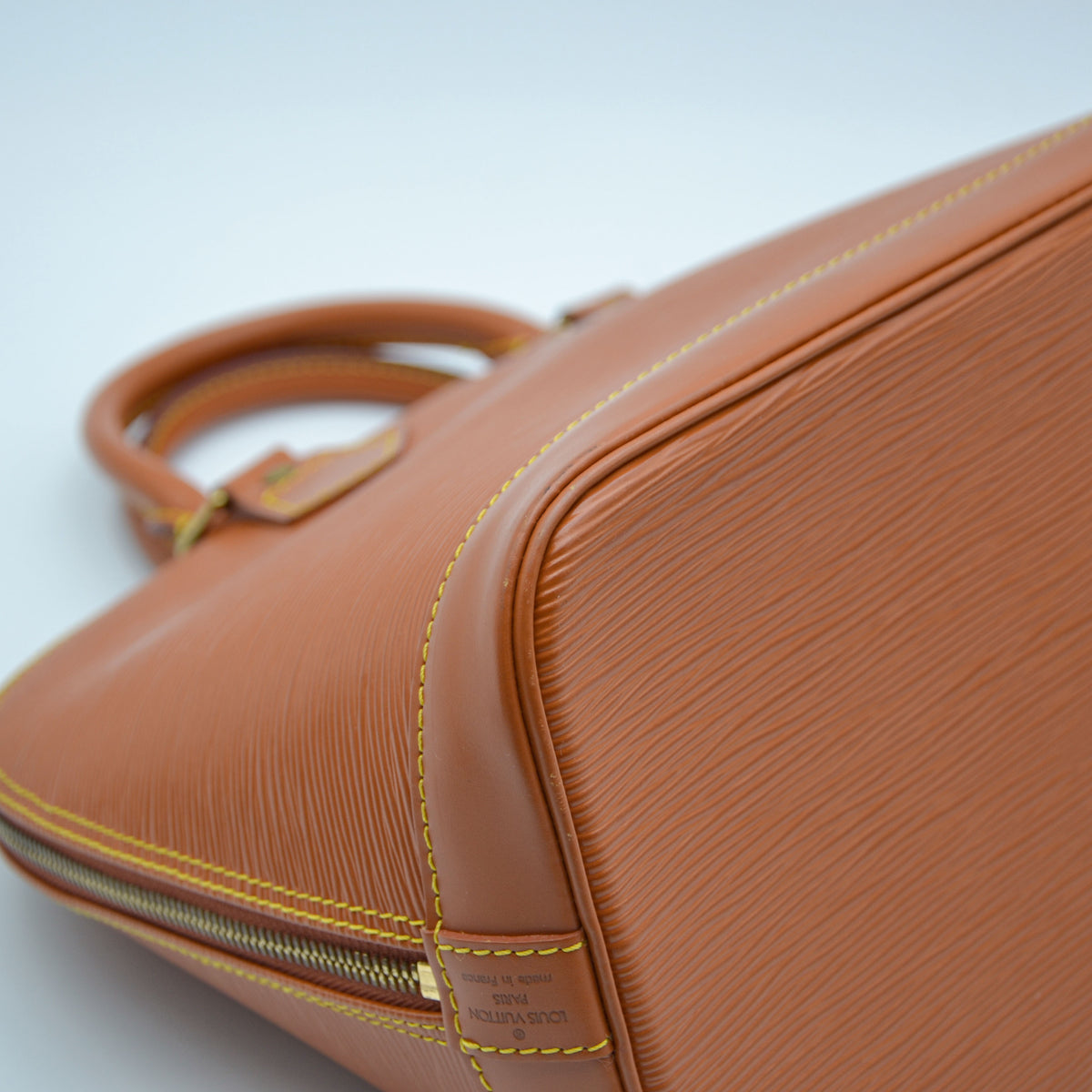 Sac Louis Vuitton Alma PM Cuir Épi Cipango Gold Vintage