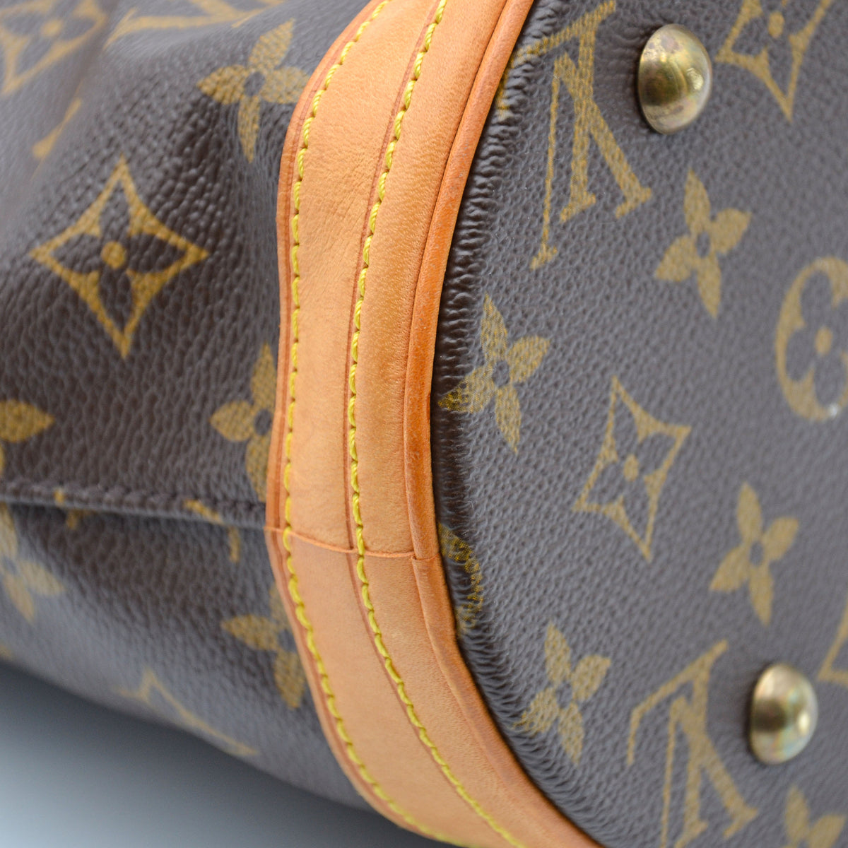 Louis Vuitton Bucket PM