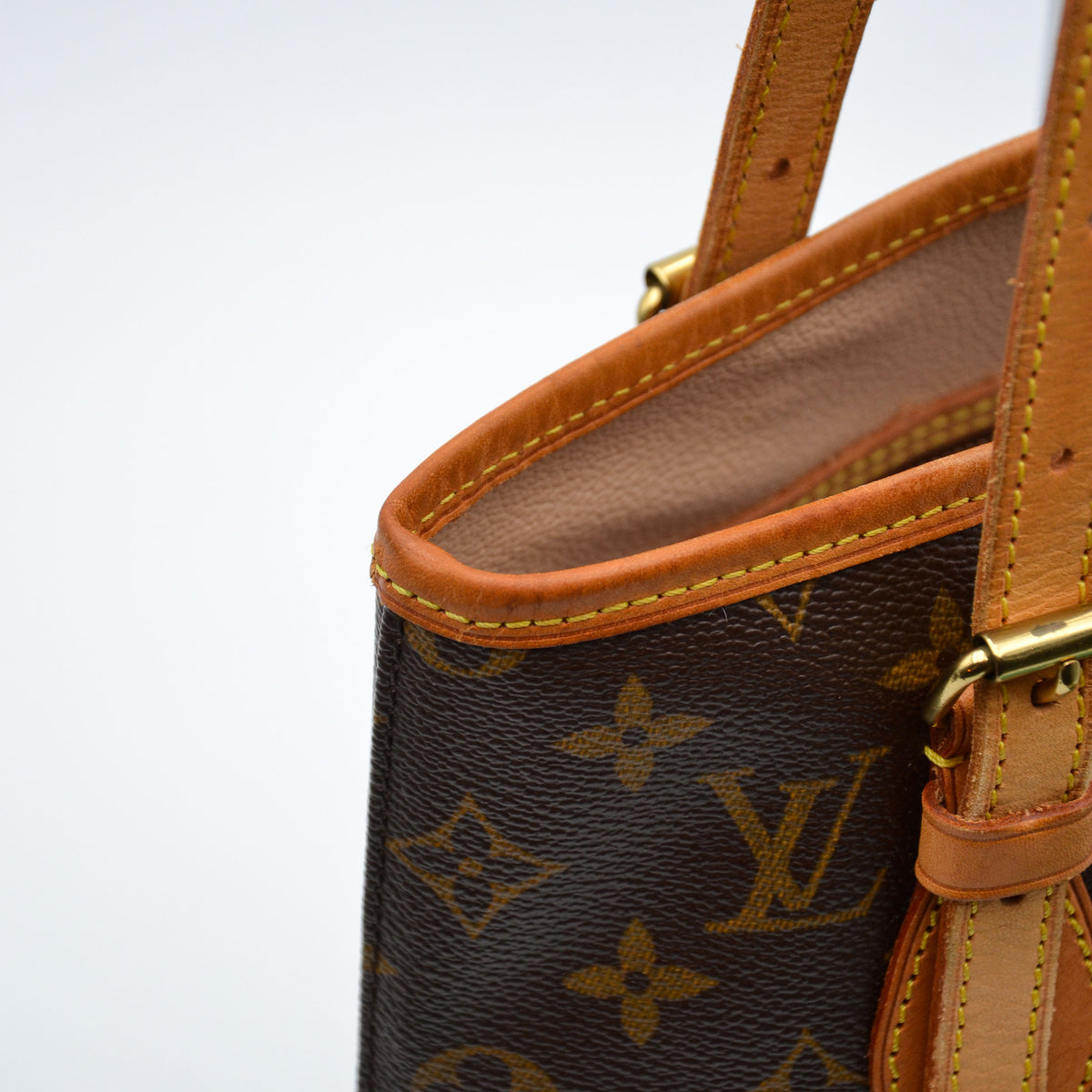 Louis Vuitton Bucket PM