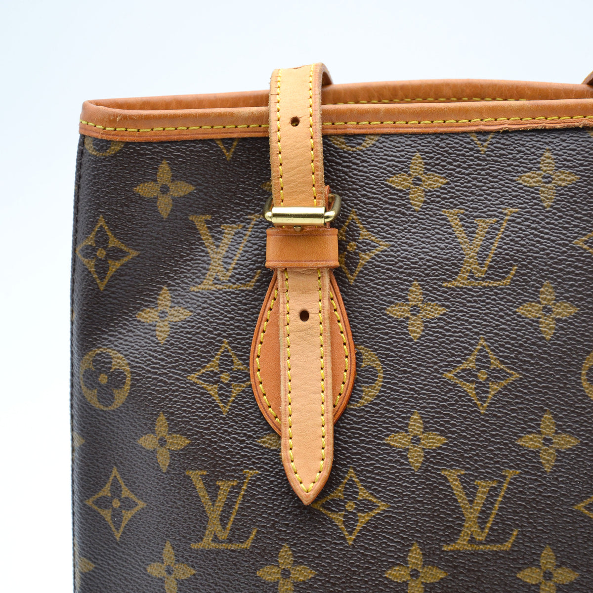 Louis Vuitton Bucket PM