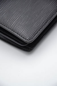 Louis Vuitton Capucines Epi