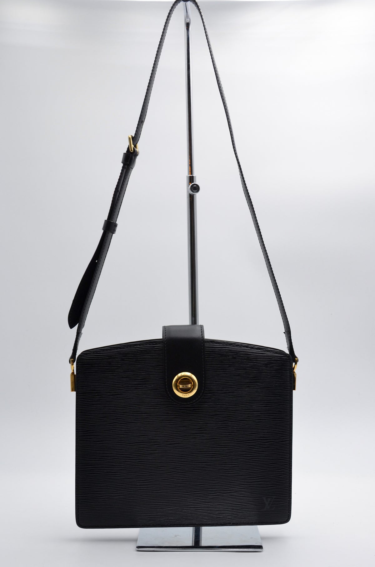 Louis Vuitton Capucines Epi