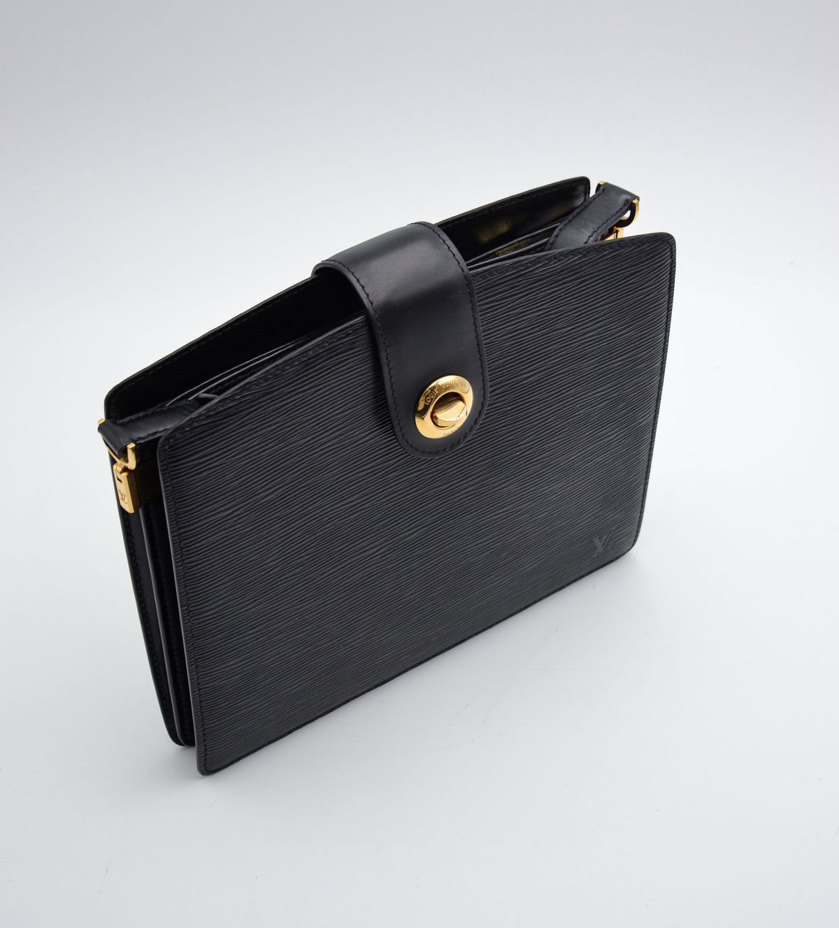 Louis Vuitton Capucines Epi