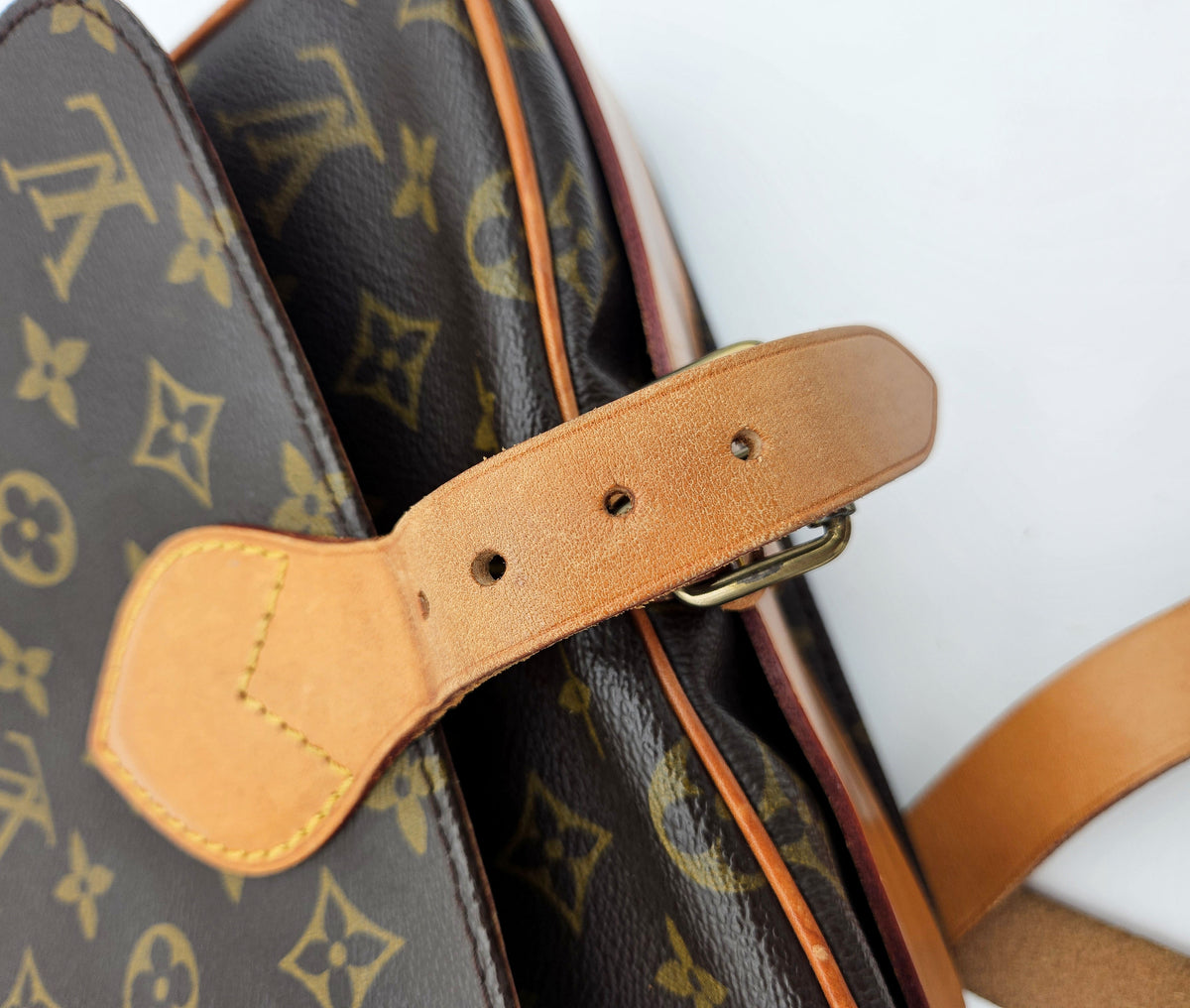 Sac Louis Vuitton Cartouchière 22 Monogram