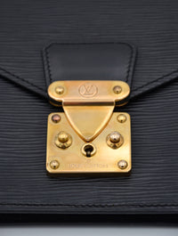 Pochette Louis Vuitton En Cuir Épi Noir