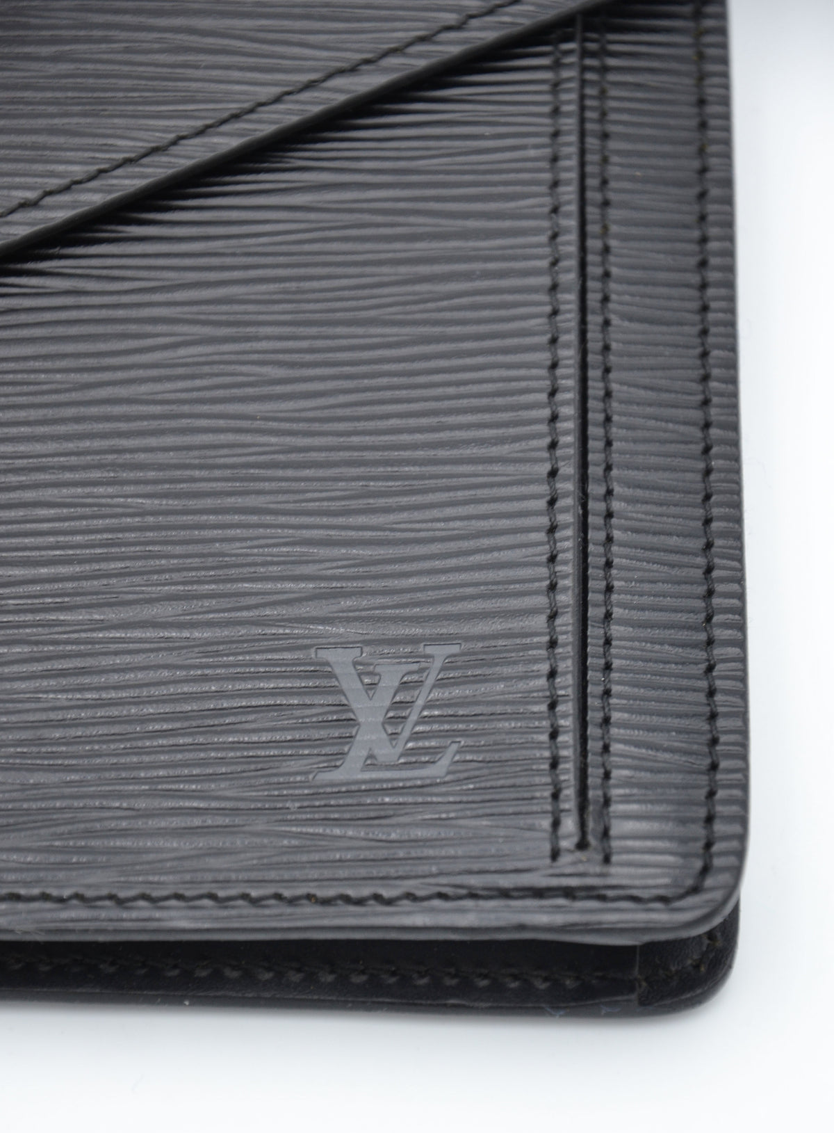 Pochette Louis Vuitton En Cuir Épi Noir
