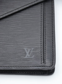 Pochette Louis Vuitton En Cuir Épi Noir