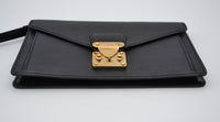 Pochette Louis Vuitton En Cuir Épi Noir