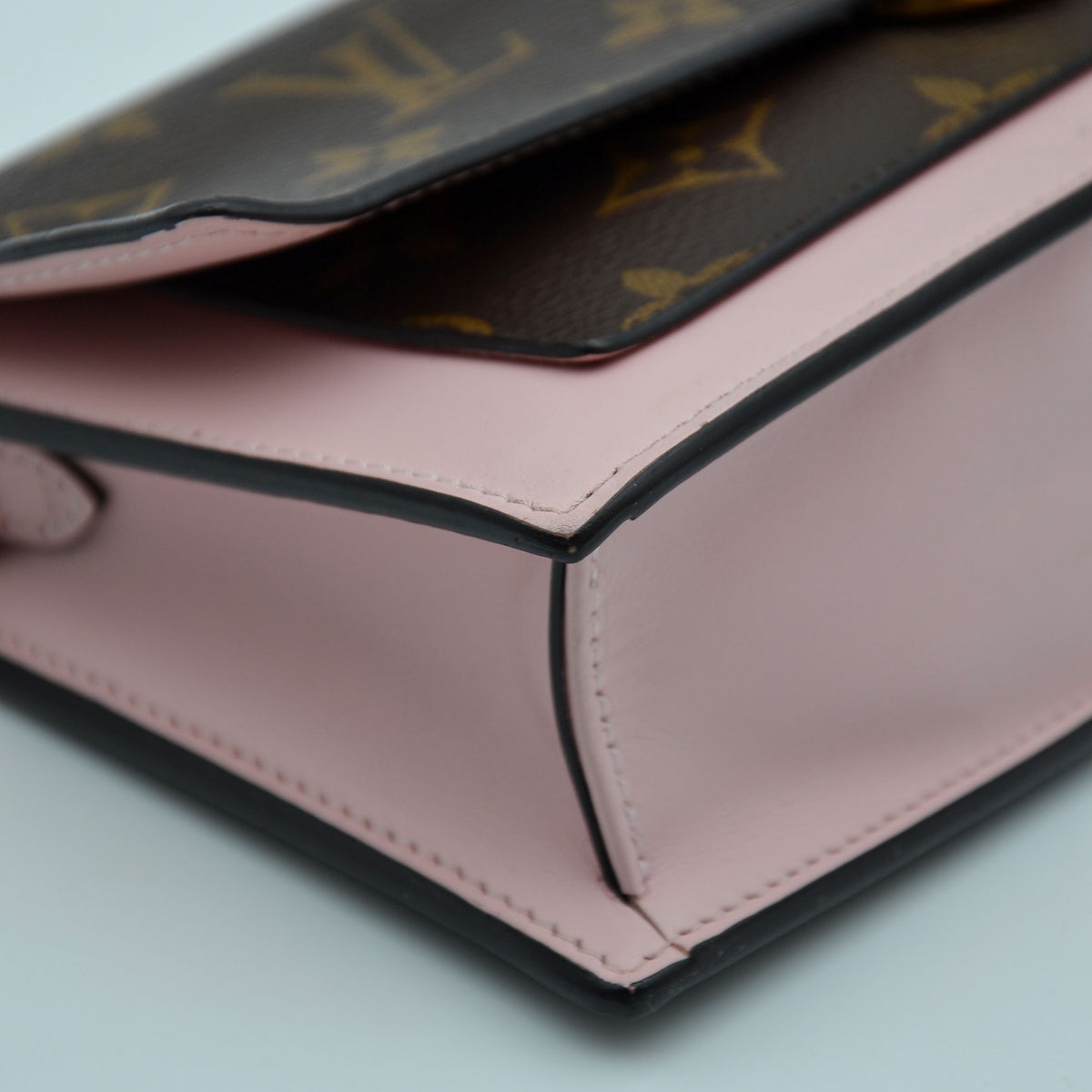 Louis Vuitton Pochette Flore WOC