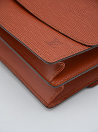 Sac Grenelle Louis Vuitton en cuir Épi kenyan – Boîte & Dustbag