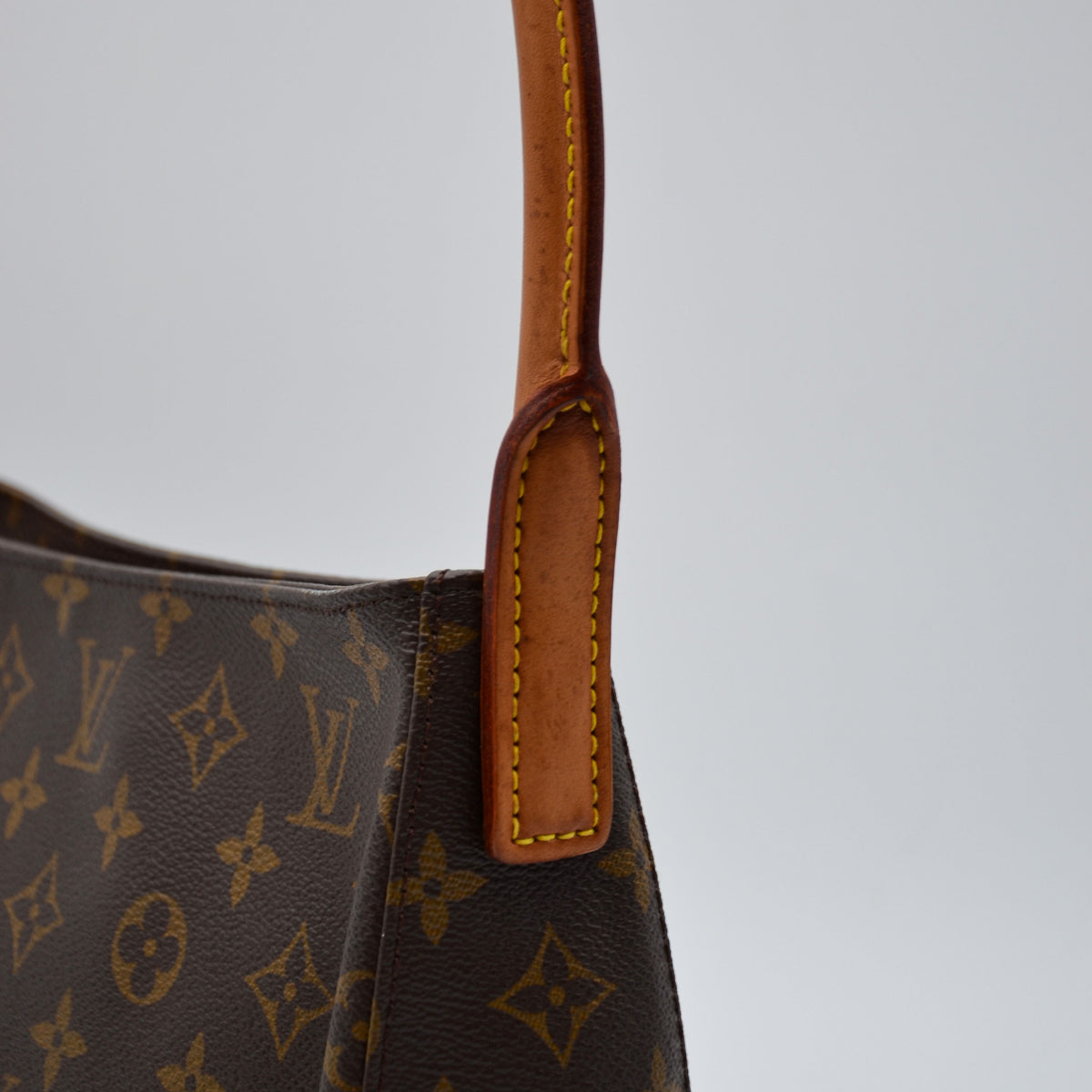 Louis Vuitton Looping MM Monogramme
