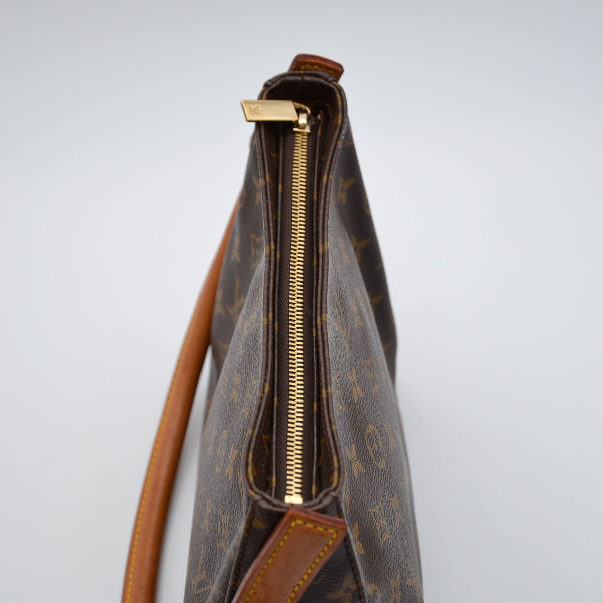 Louis Vuitton Looping MM Monogramme