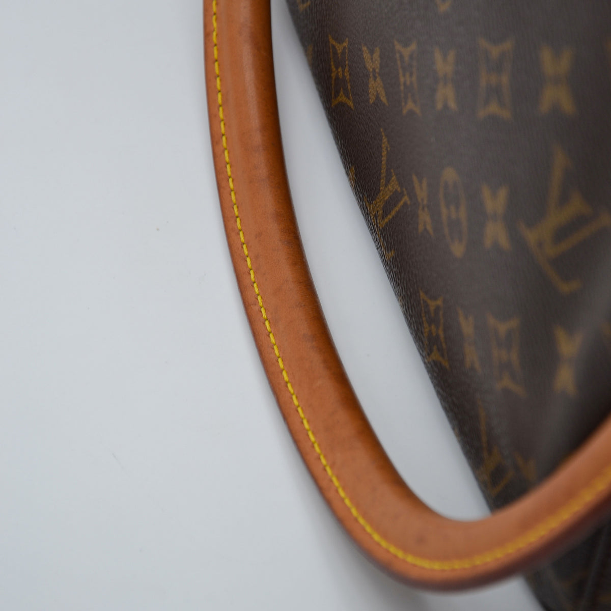 Louis Vuitton Looping MM Monogramme