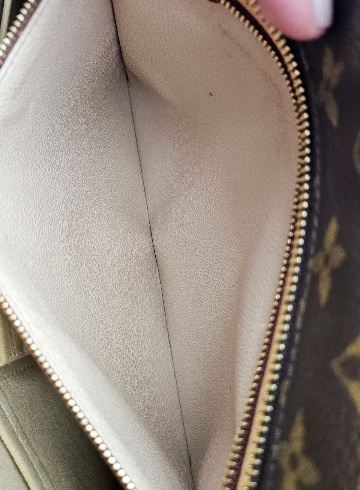 Louis Vuitton Cabas Luco Monogram