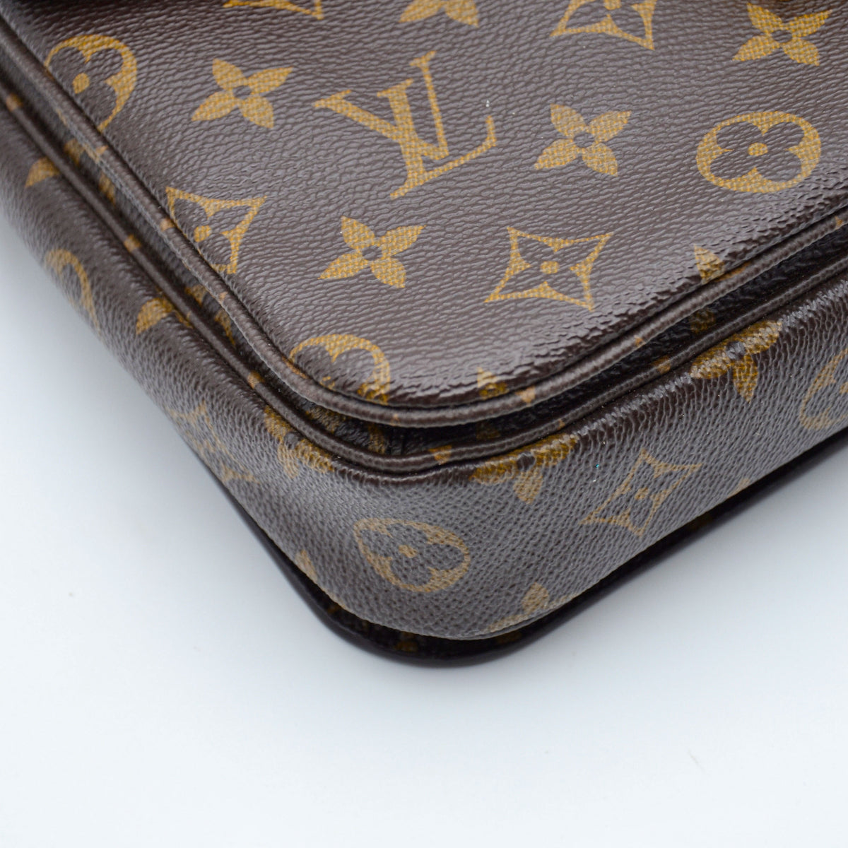 Louis Vuitton Pochette Métis Monogram