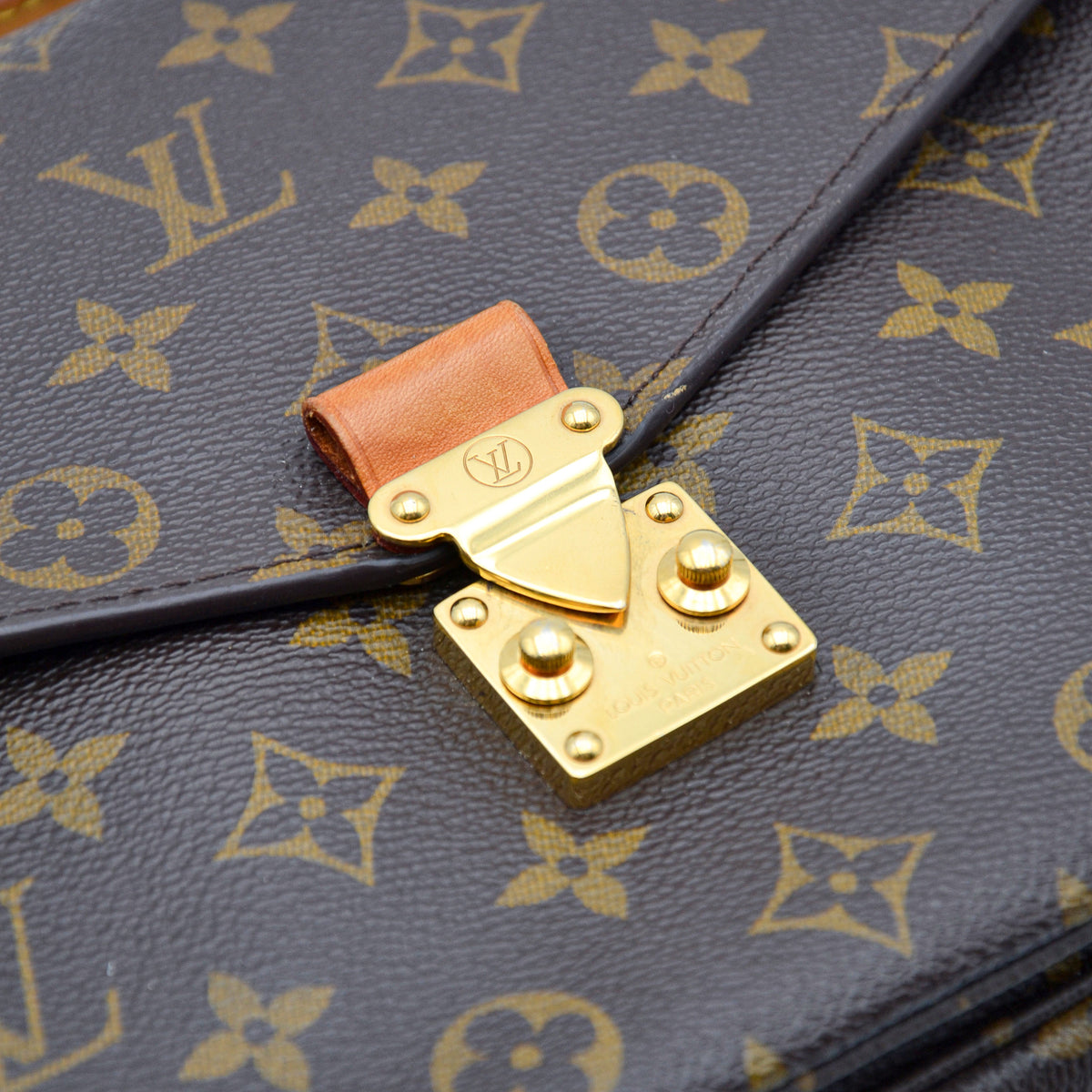 Louis Vuitton Pochette Métis Monogram