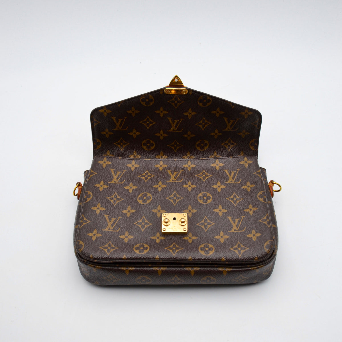 Louis Vuitton Pochette Métis Monogram